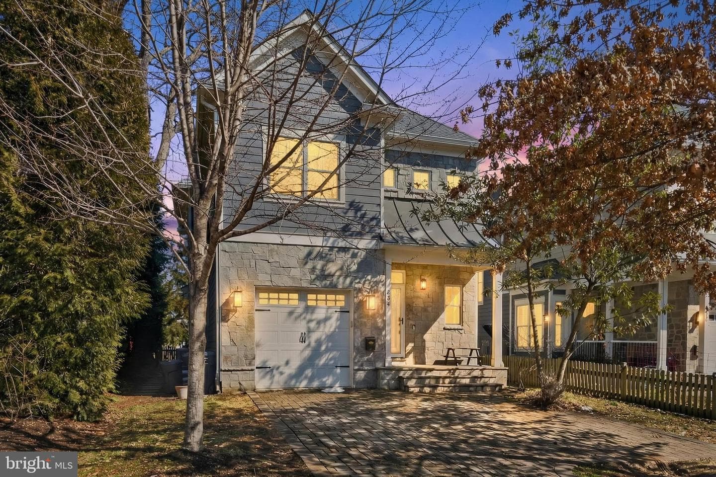 604 N Oak Street photo 1
