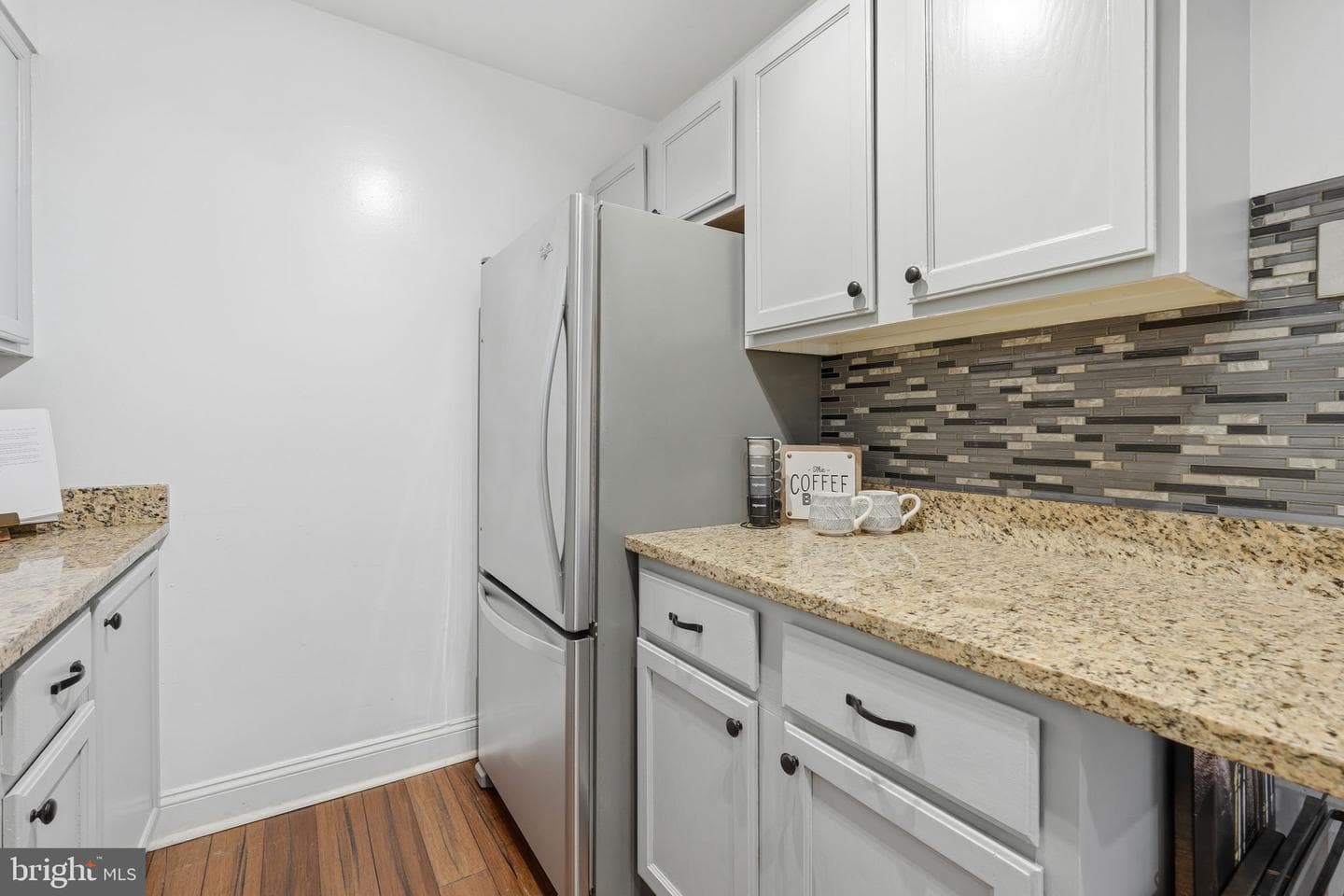 1138 S Washington Street #204 photo 12