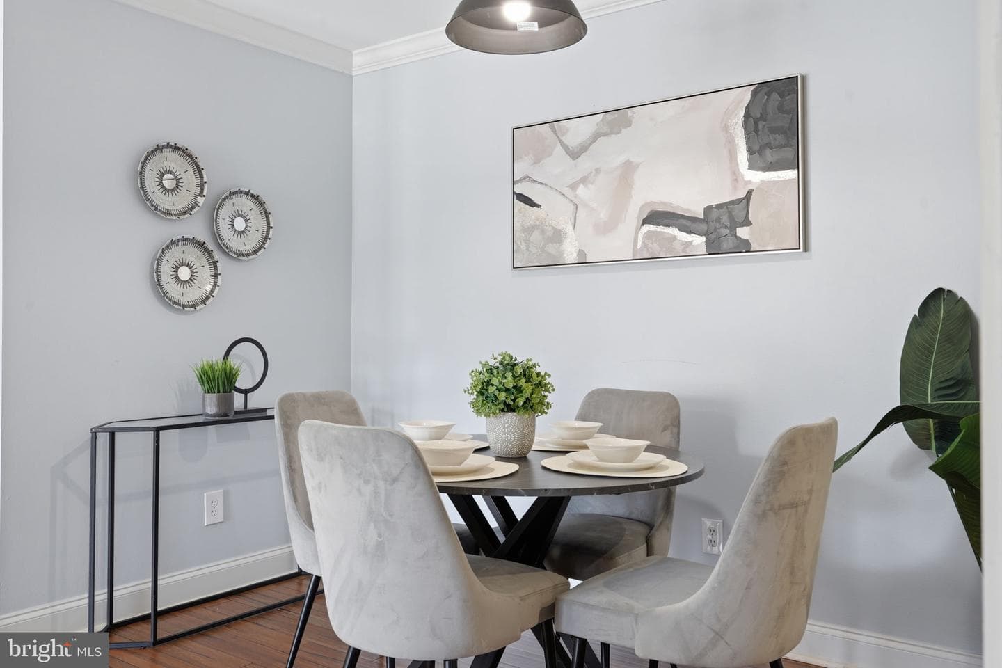 1138 S Washington Street #204 photo 9
