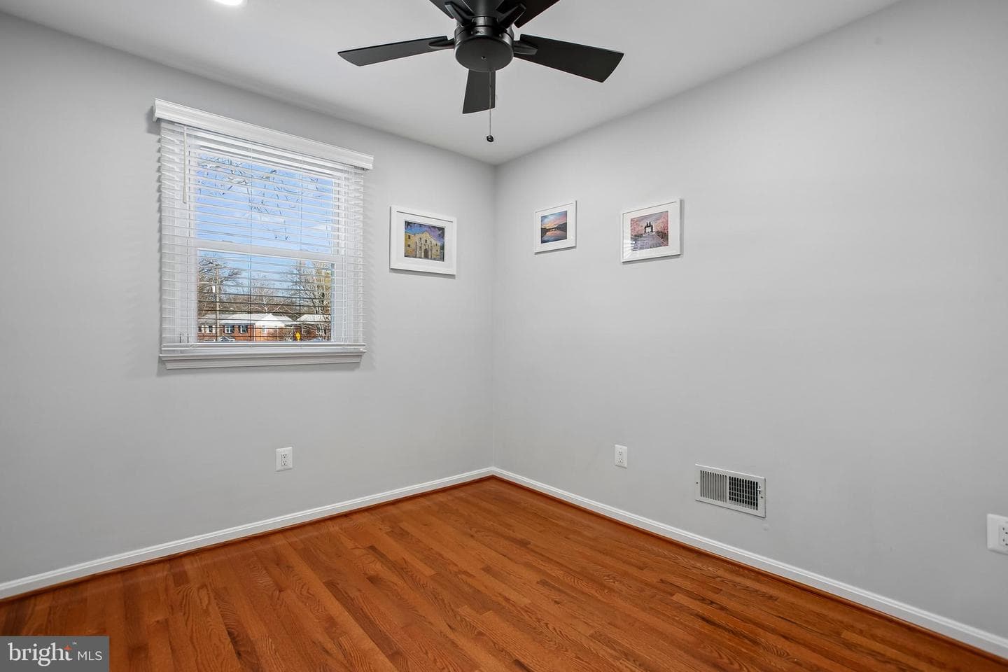 500 Little Falls Street photo 35