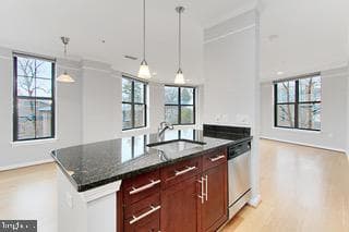 444 W Broad St photo 17