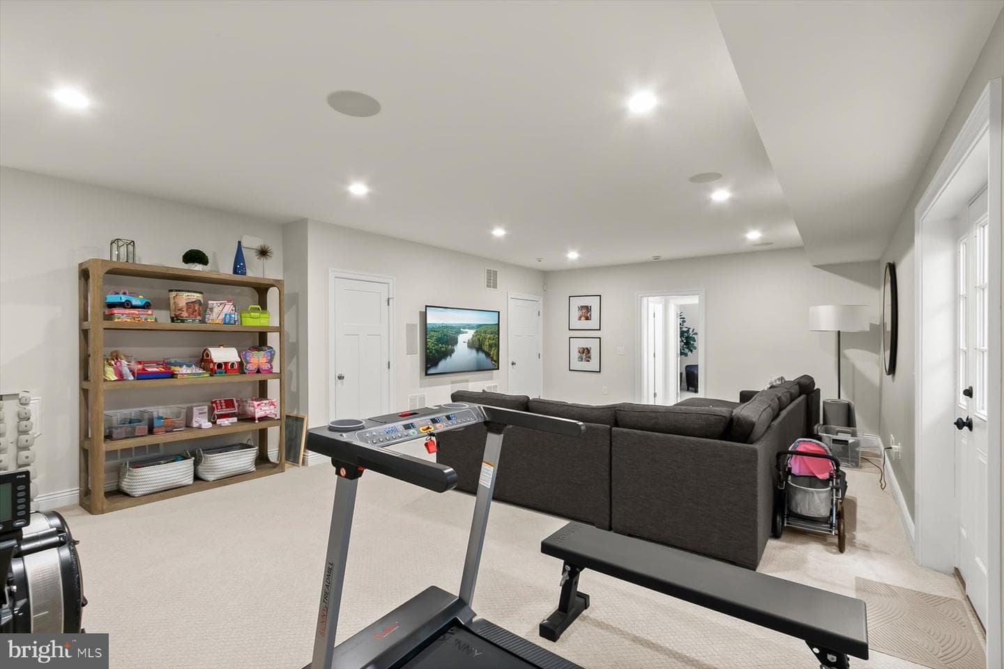 311 Grove Avenue photo 44