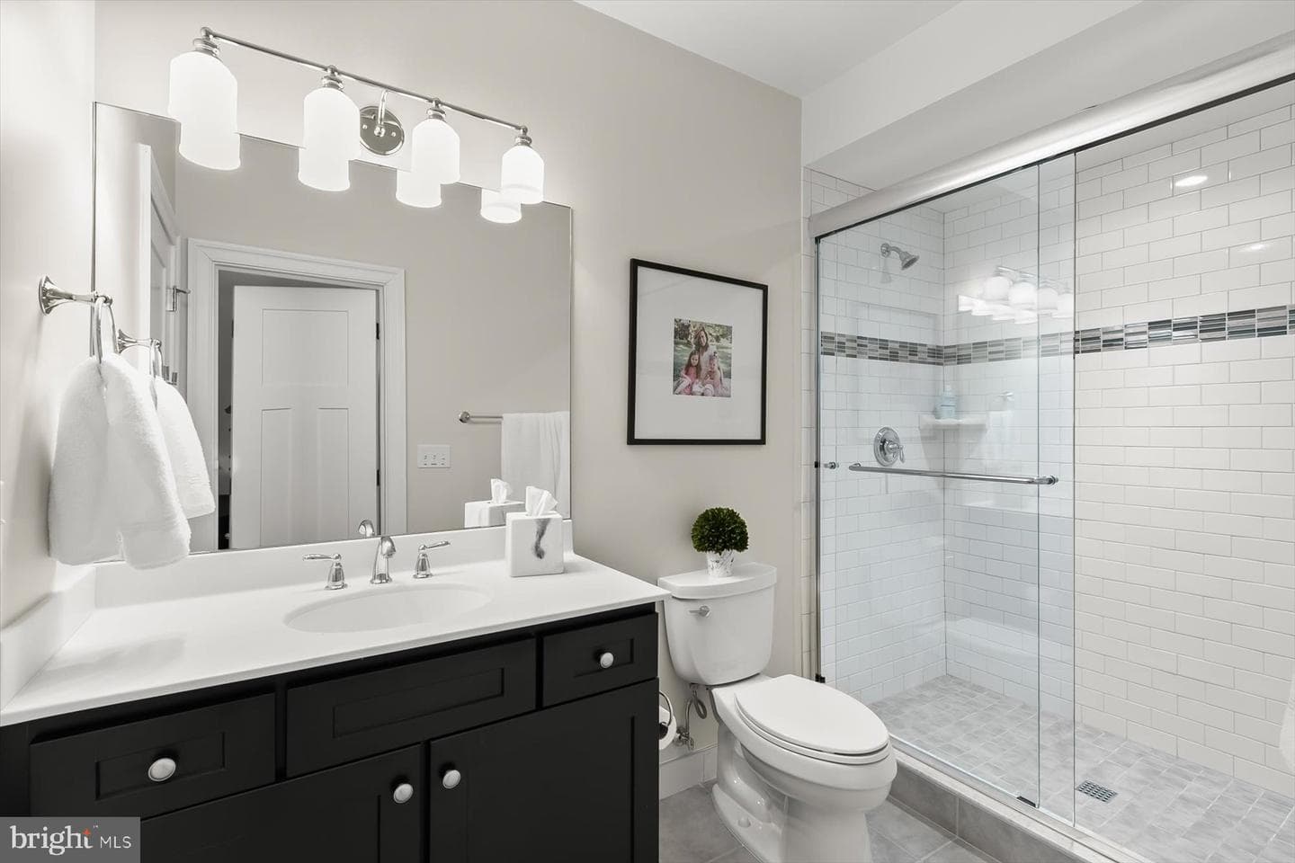 311 Grove Avenue photo 48