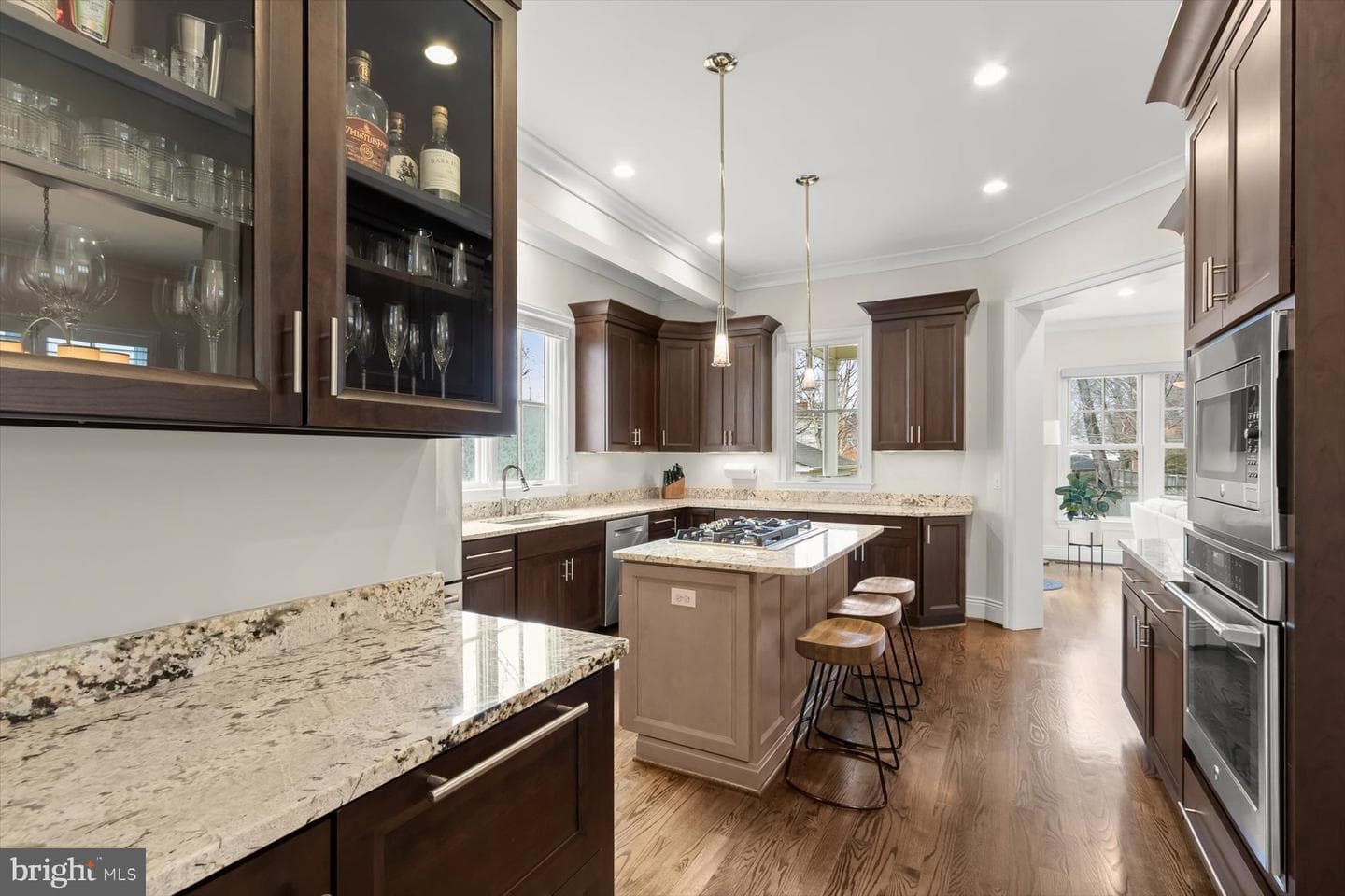 311 Grove Avenue photo 5
