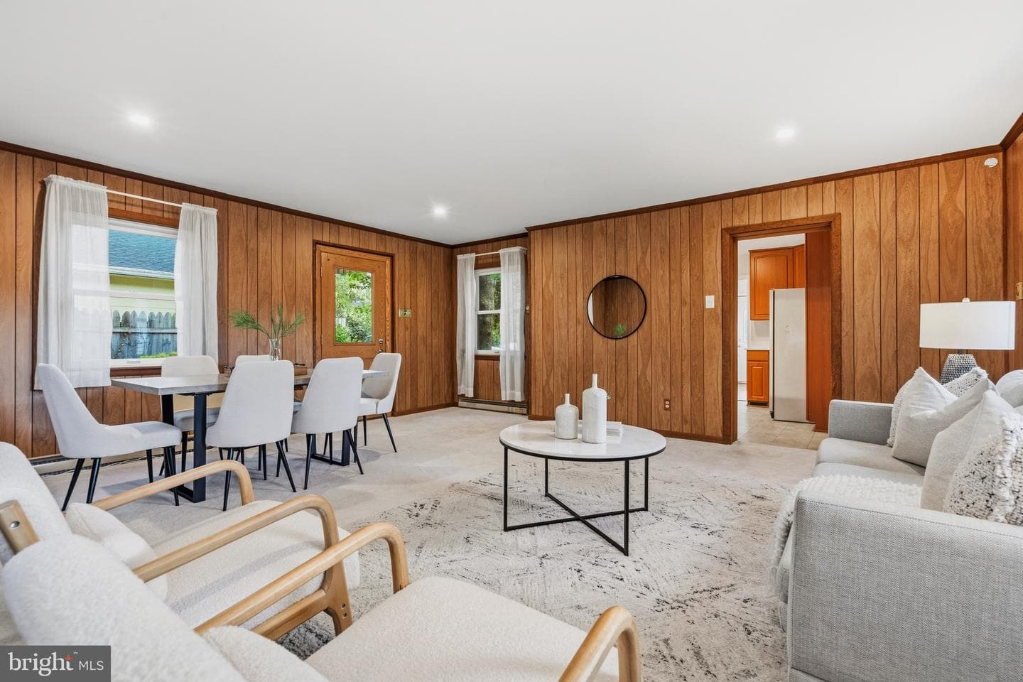 304 Rollins Street photo 12