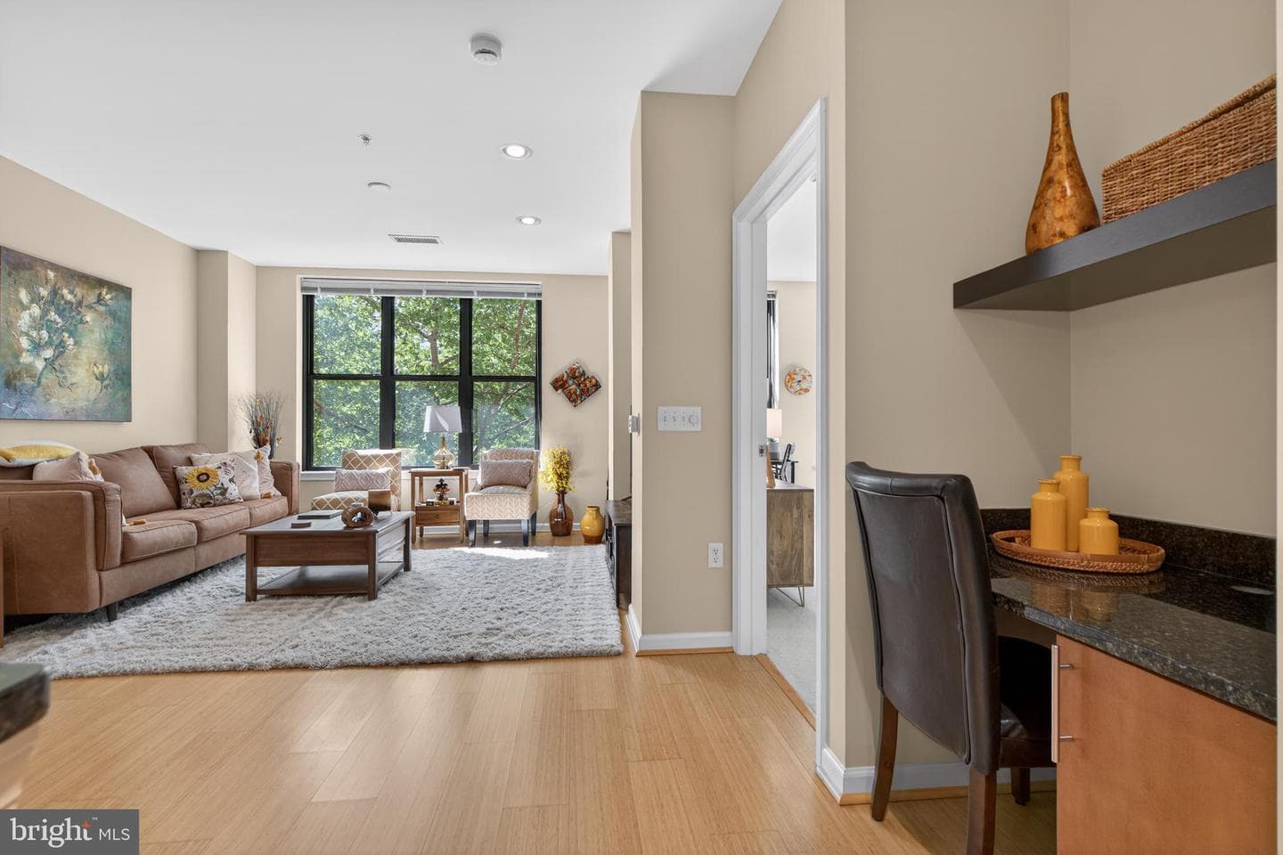 444 W Broad Street #230 photo 6