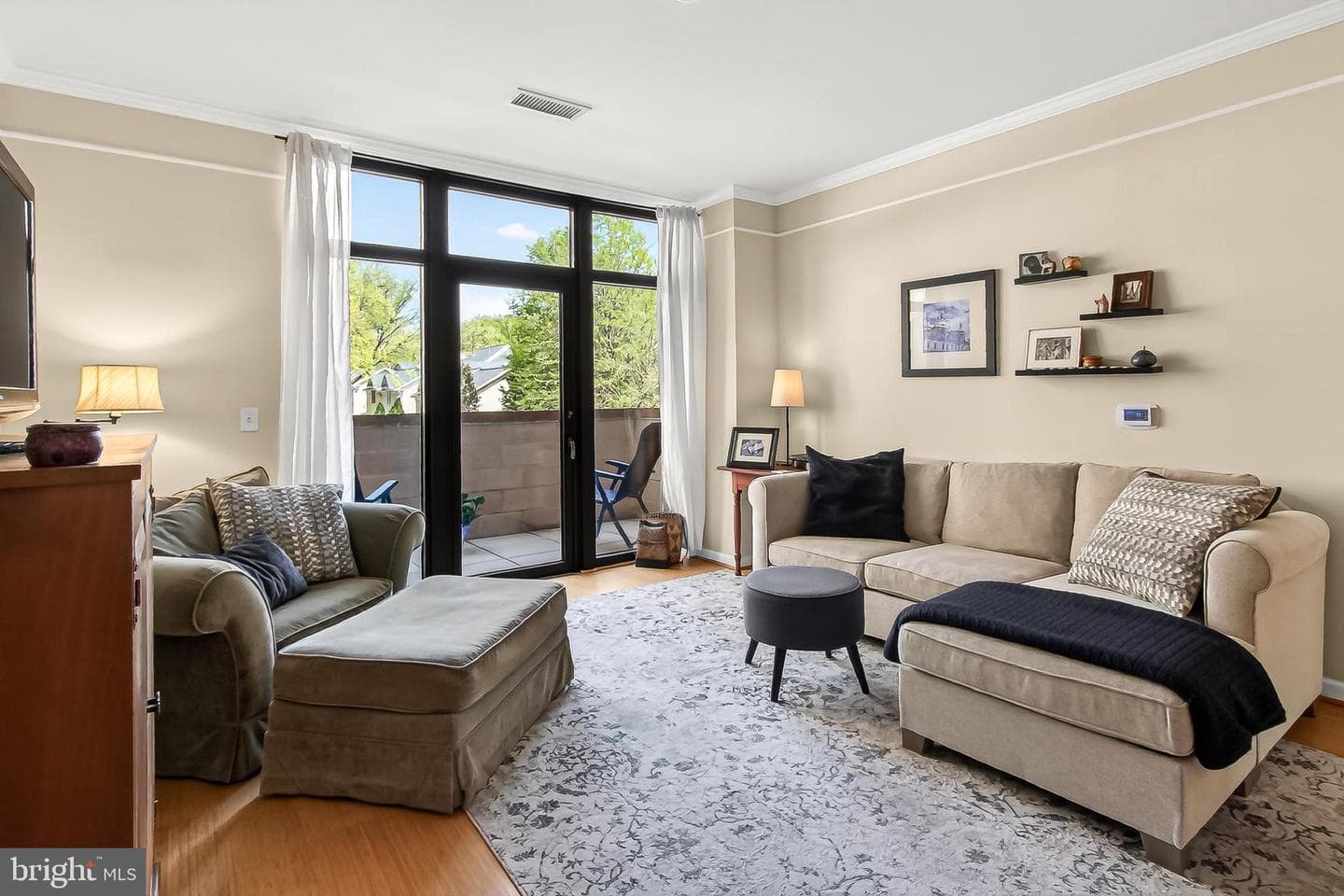 444 W Broad Street #224 photo 10