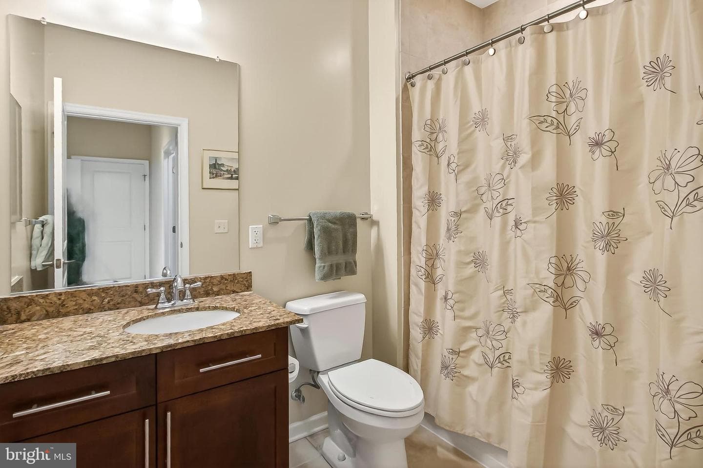 444 W Broad Street #224 photo 26