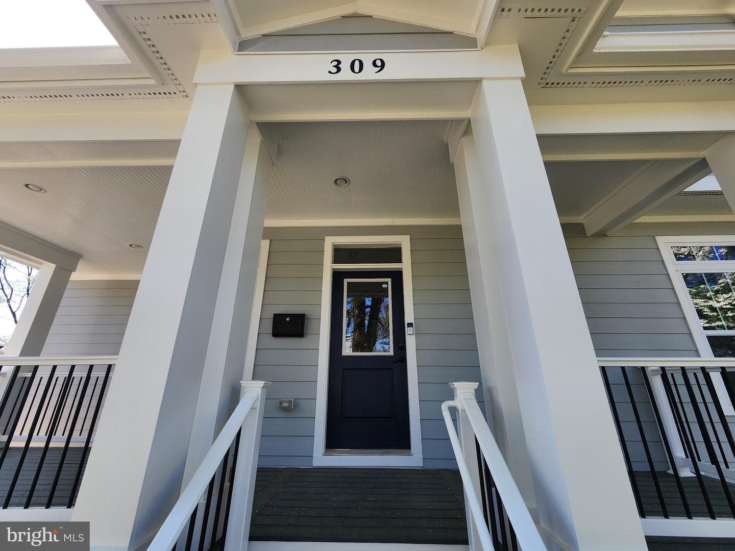 309 N Spring Street photo 2