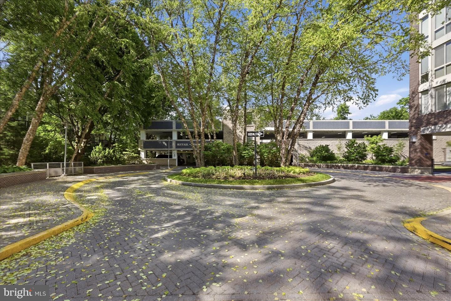 513 W Broad Street #315 photo 13