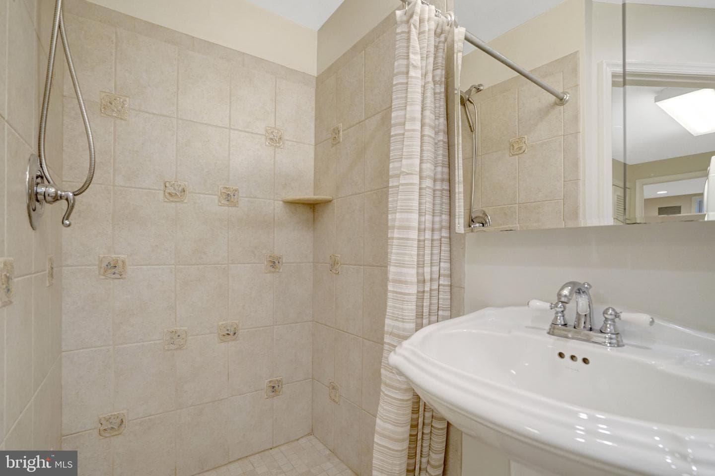 105 Poplar Drive photo 31
