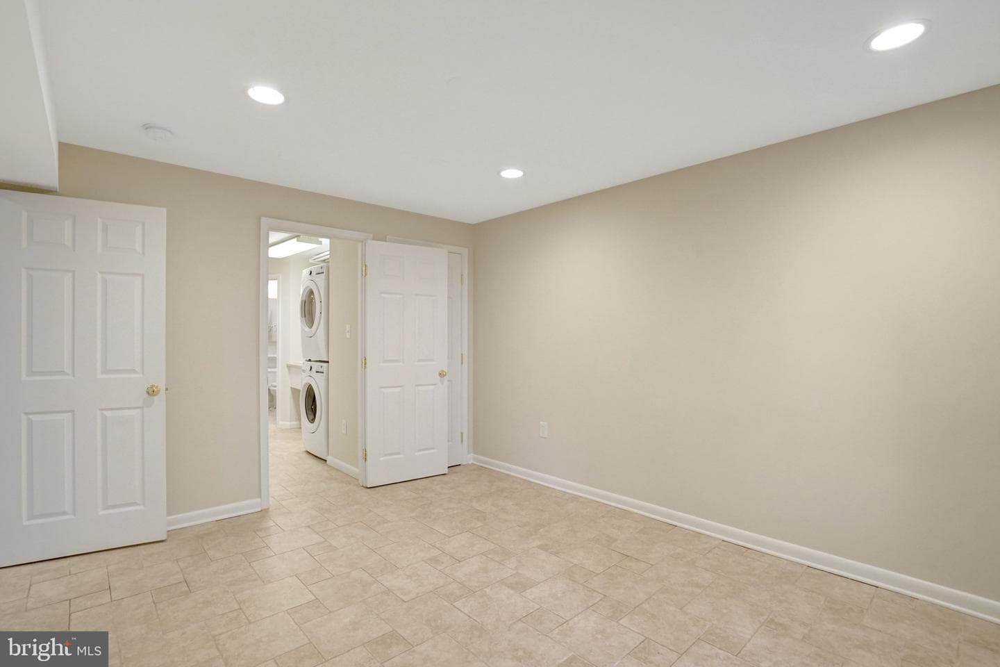 105 Poplar Drive photo 32