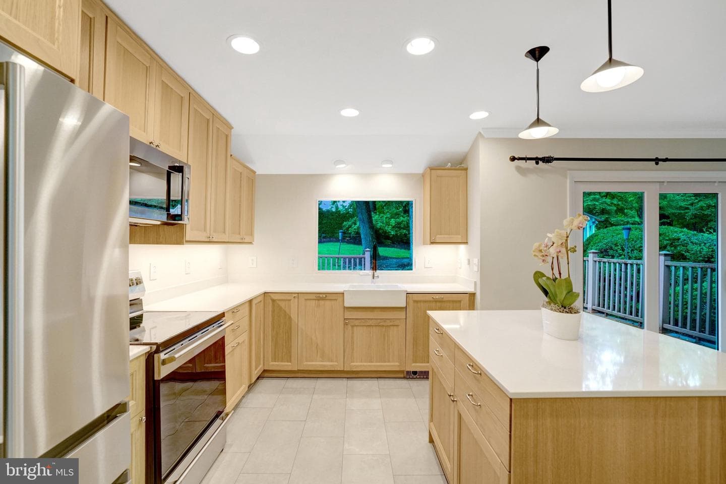 105 Poplar Drive photo 6
