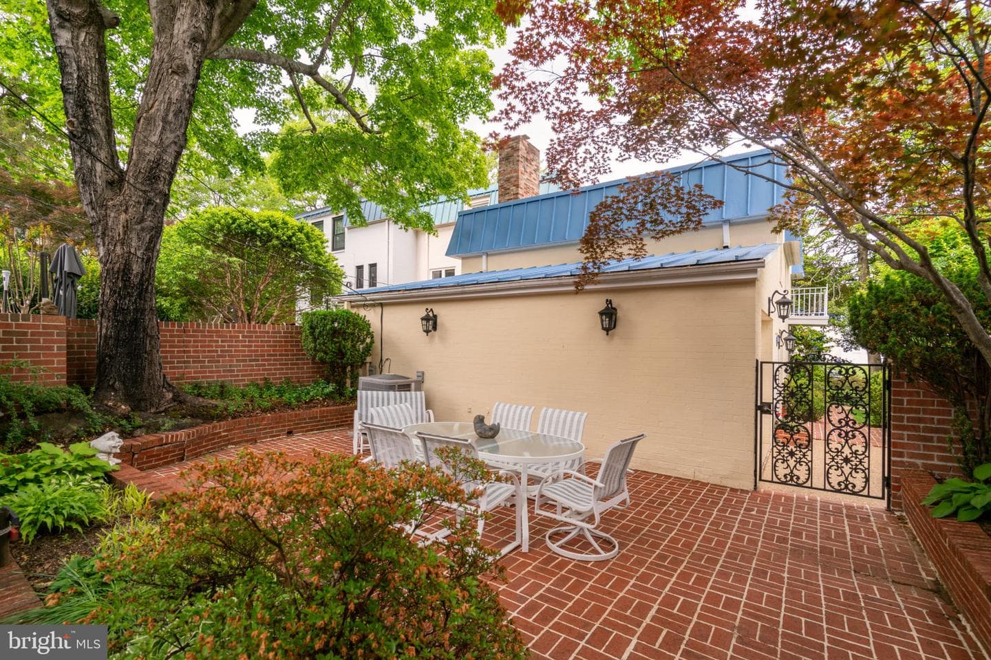 201 Garden Court photo 39