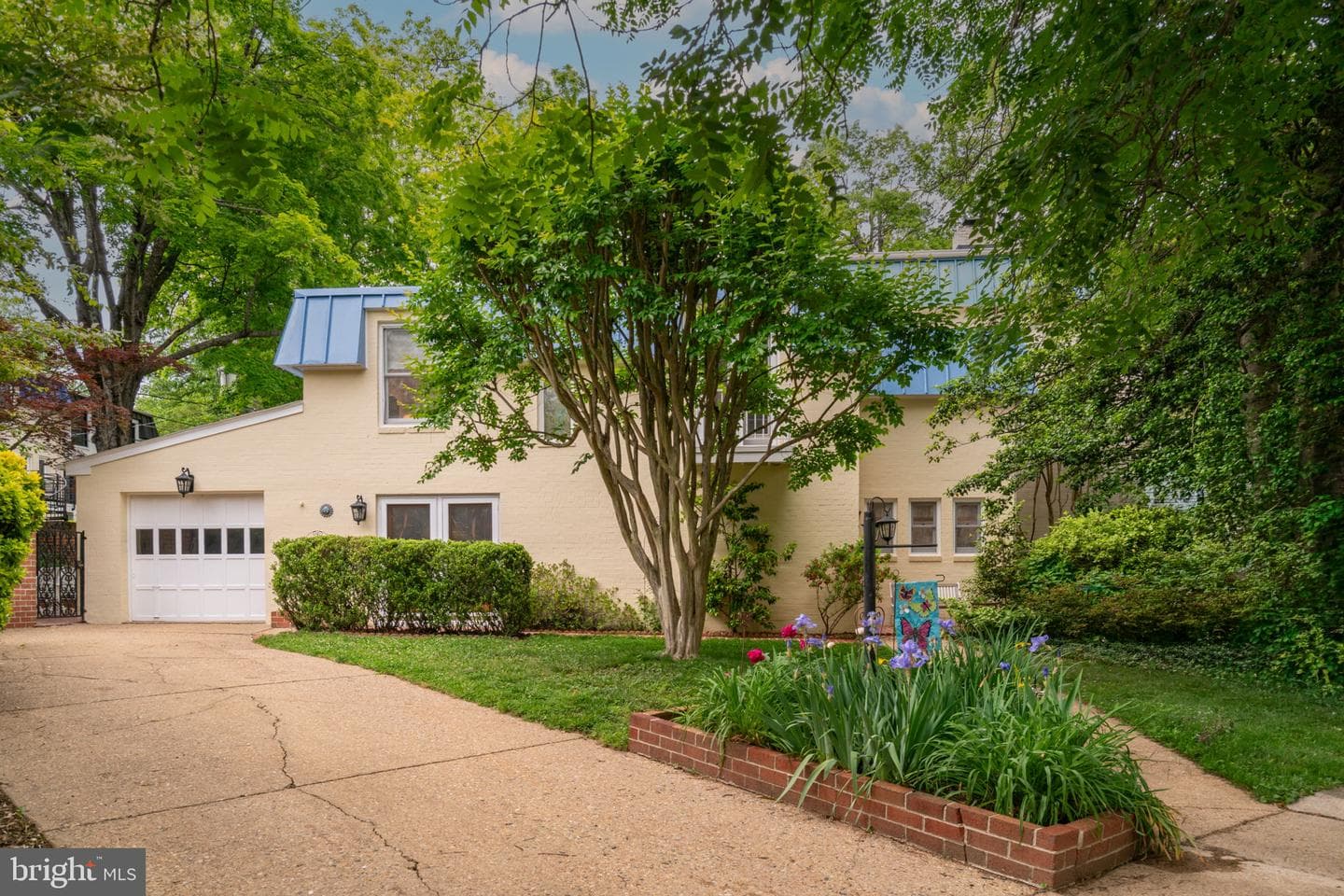 201 Garden Court photo 41