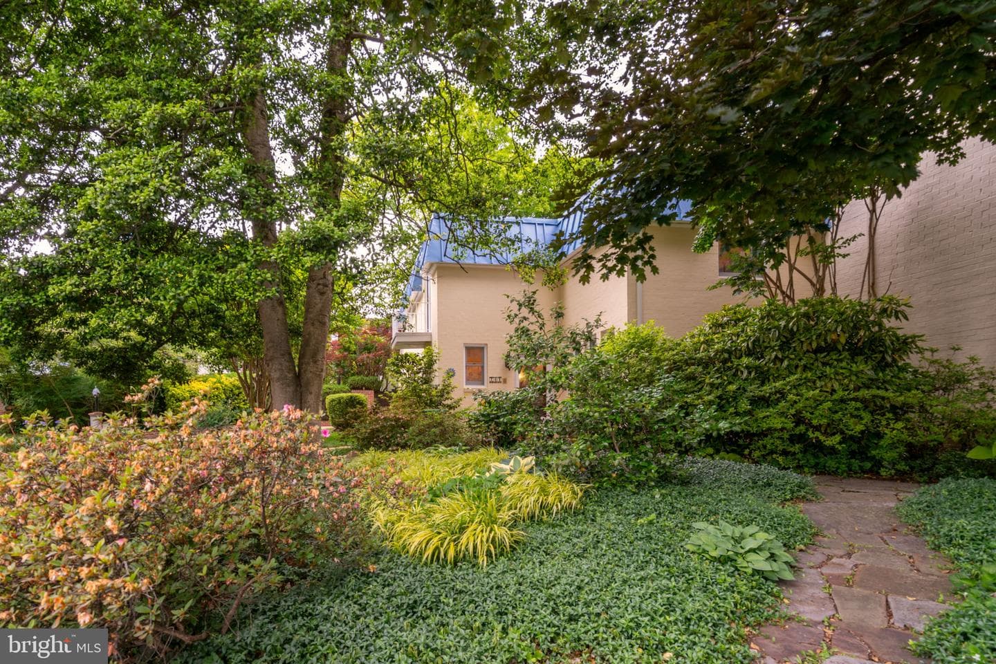 201 Garden Court photo 43