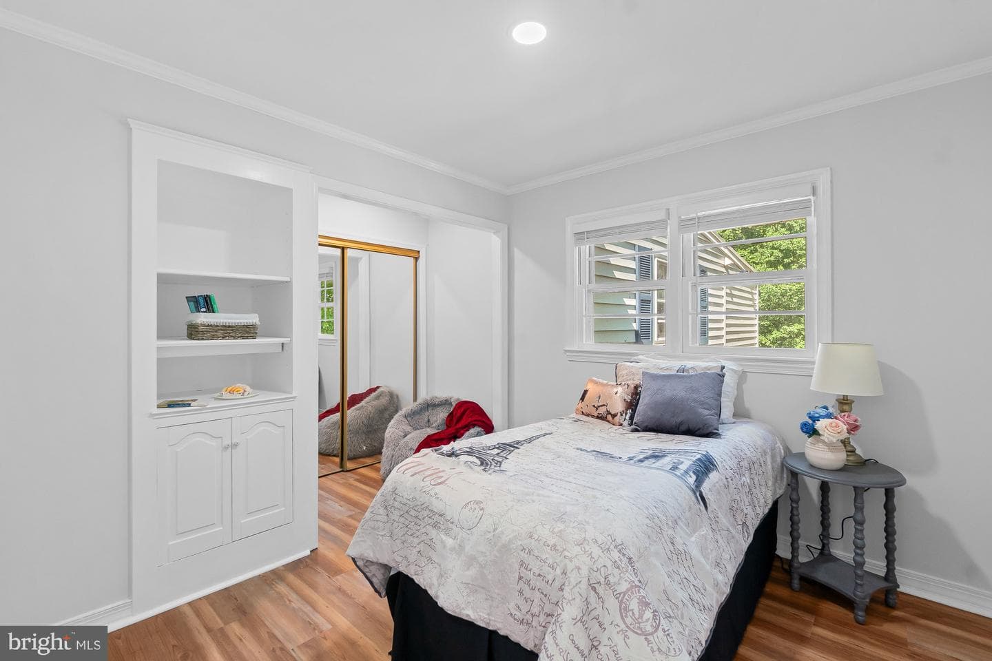 998 N Roosevelt Street photo 35