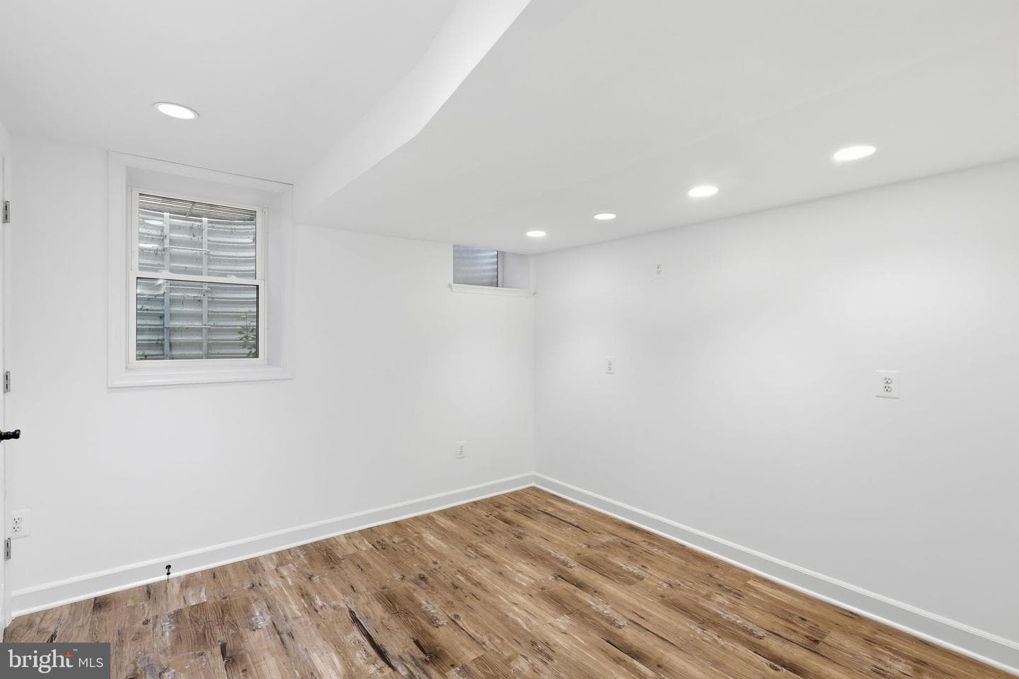 503 Dorchester Road photo 37