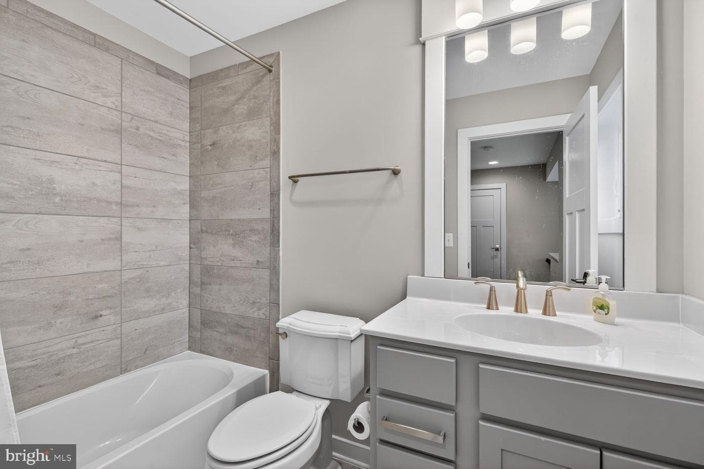 1006 Railroad Avenue photo 36