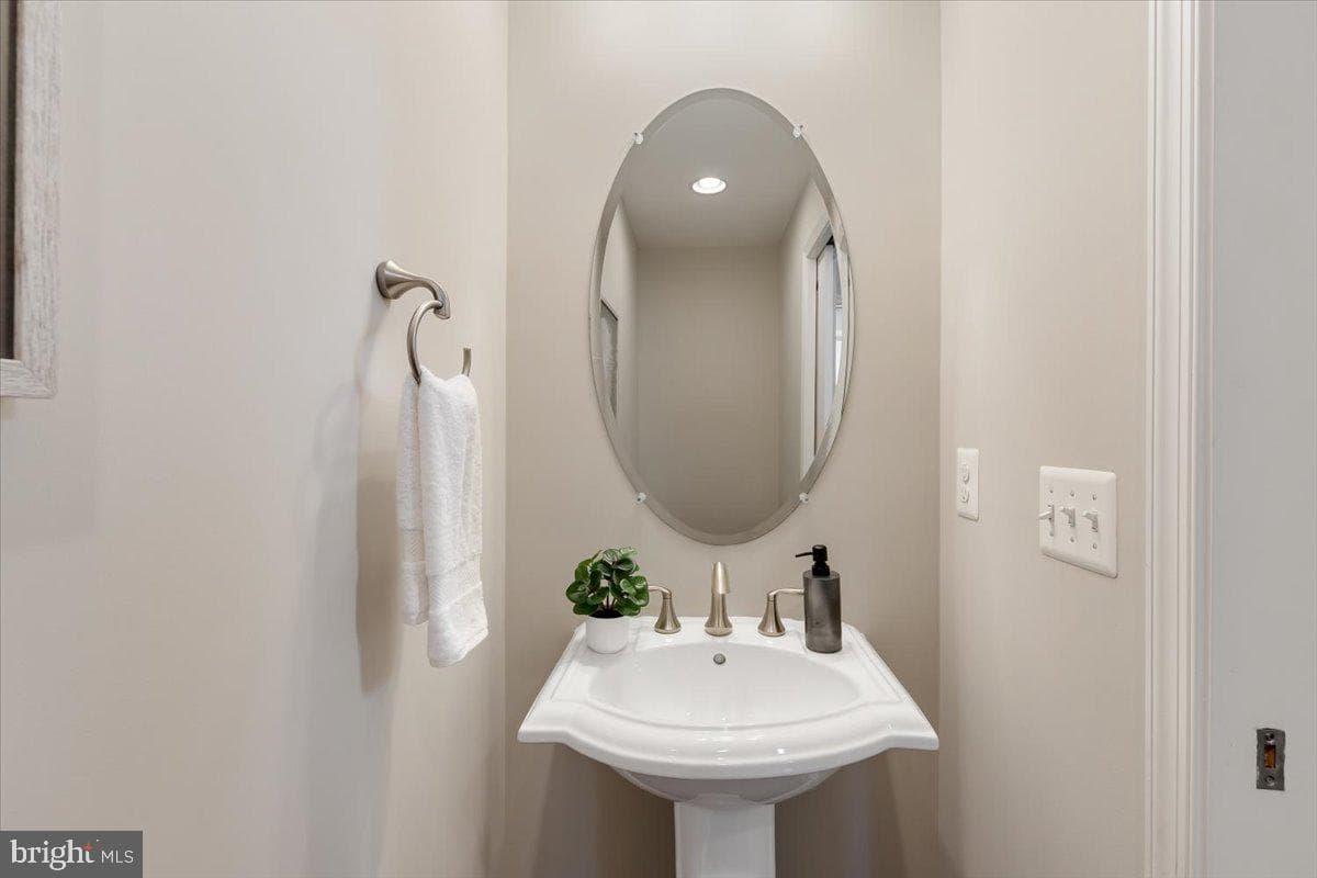 1022 Railroad Avenue #4 photo 14