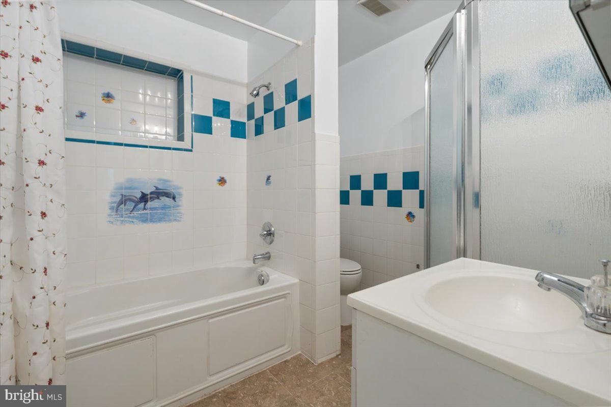 202 S Cherry Street photo 20