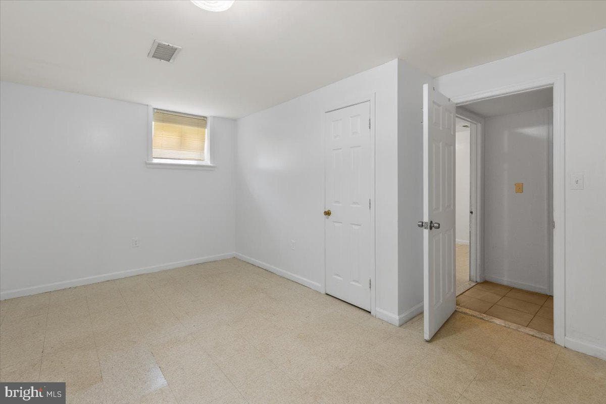202 S Cherry Street photo 27