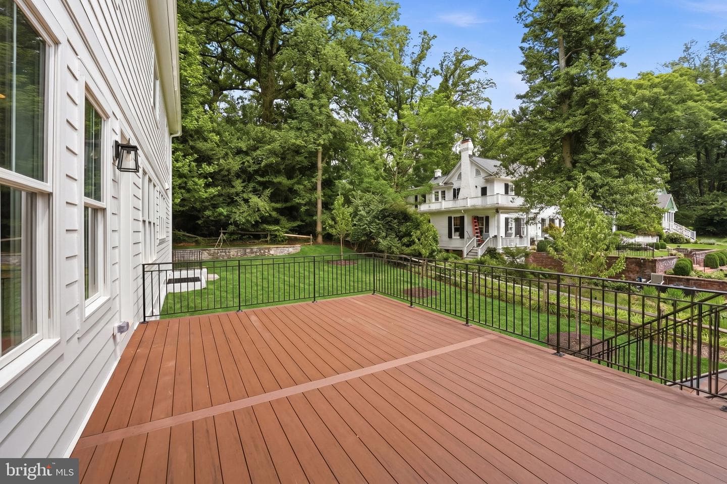 508 Meridian Street photo 29