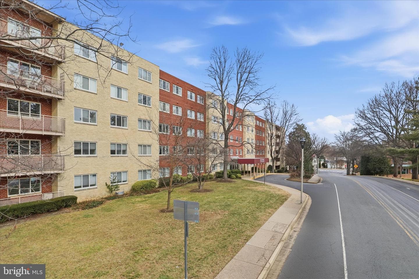 200 N Maple Avenue #212 photo 26