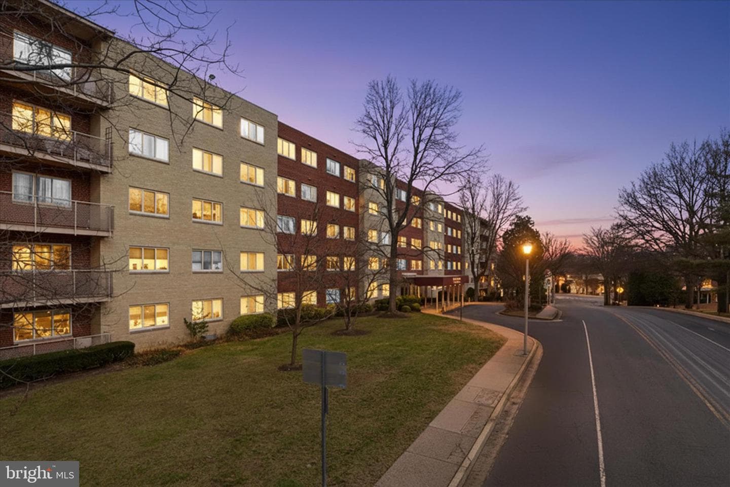 200 N Maple Avenue #212 photo 27