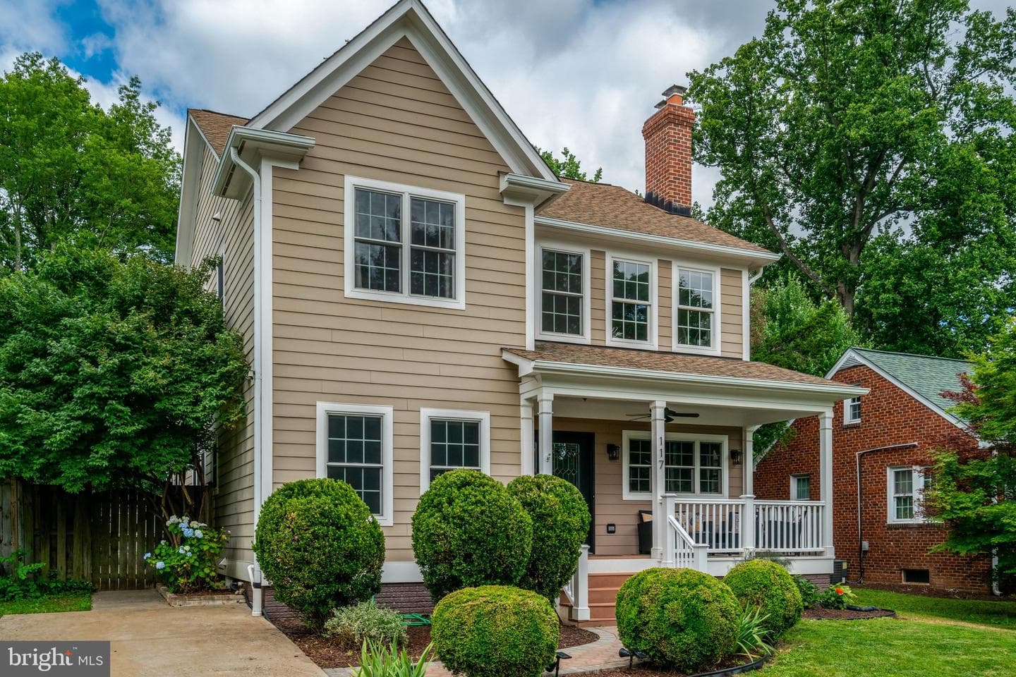 117 W George Mason Rd, Falls Church