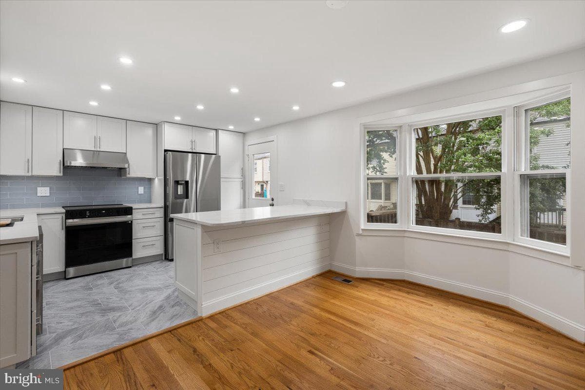 285 Gundry Drive photo 6
