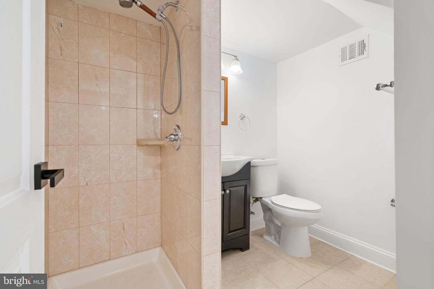 709 E Broad Street photo 33
