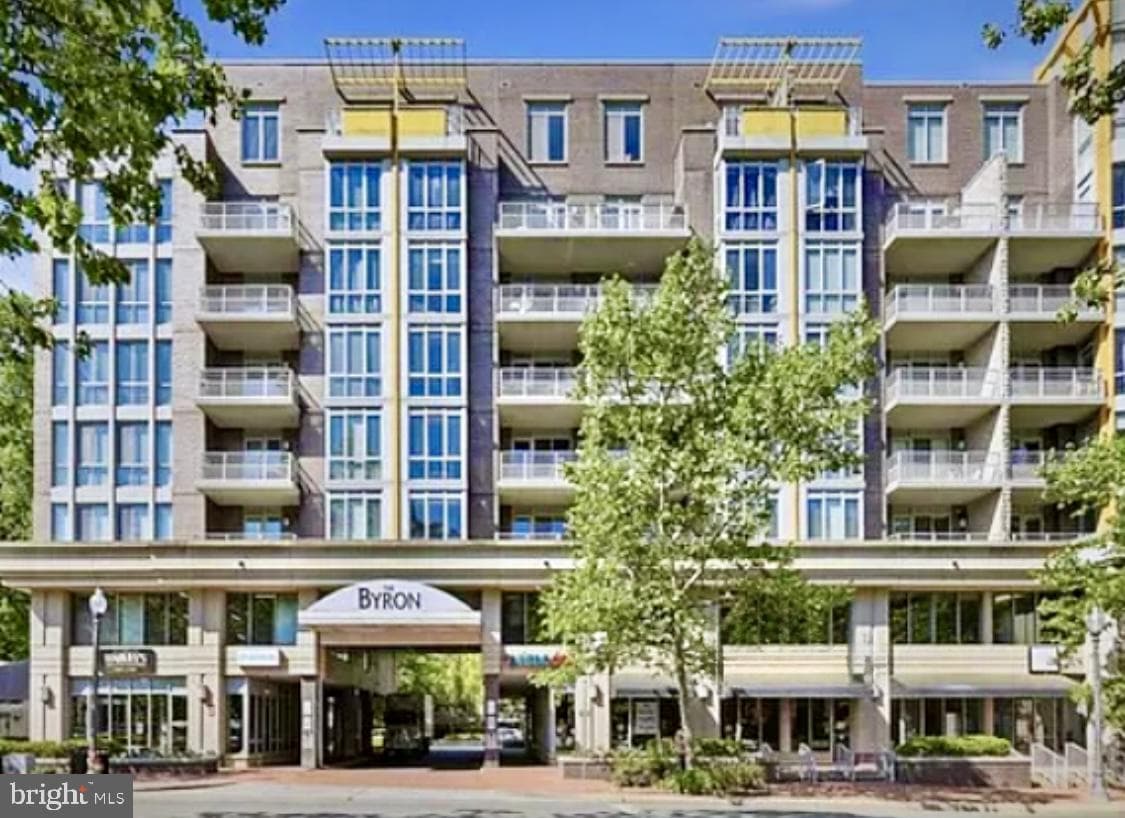513 W Broad Street #605, Falls Church