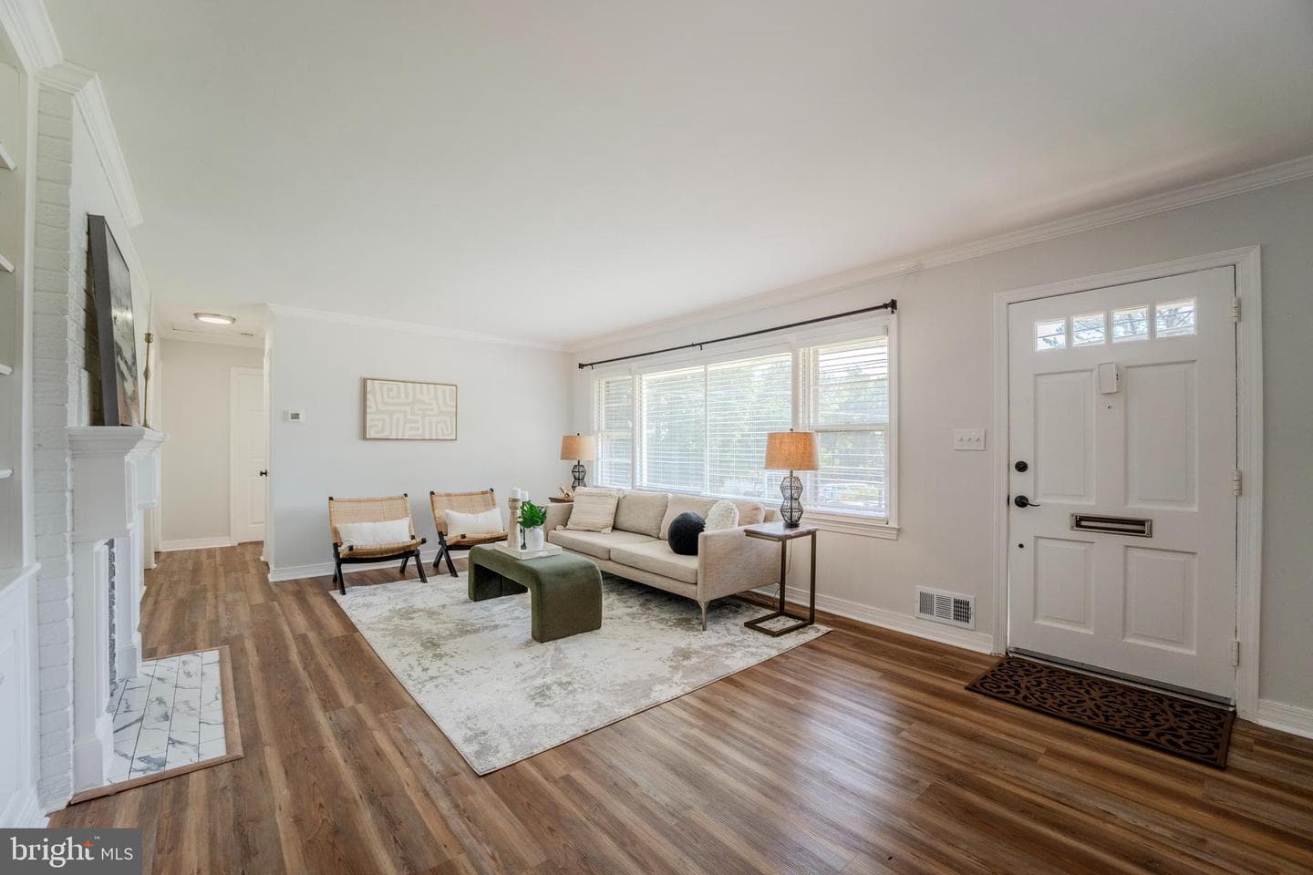 998 N Roosevelt Street, Falls Church