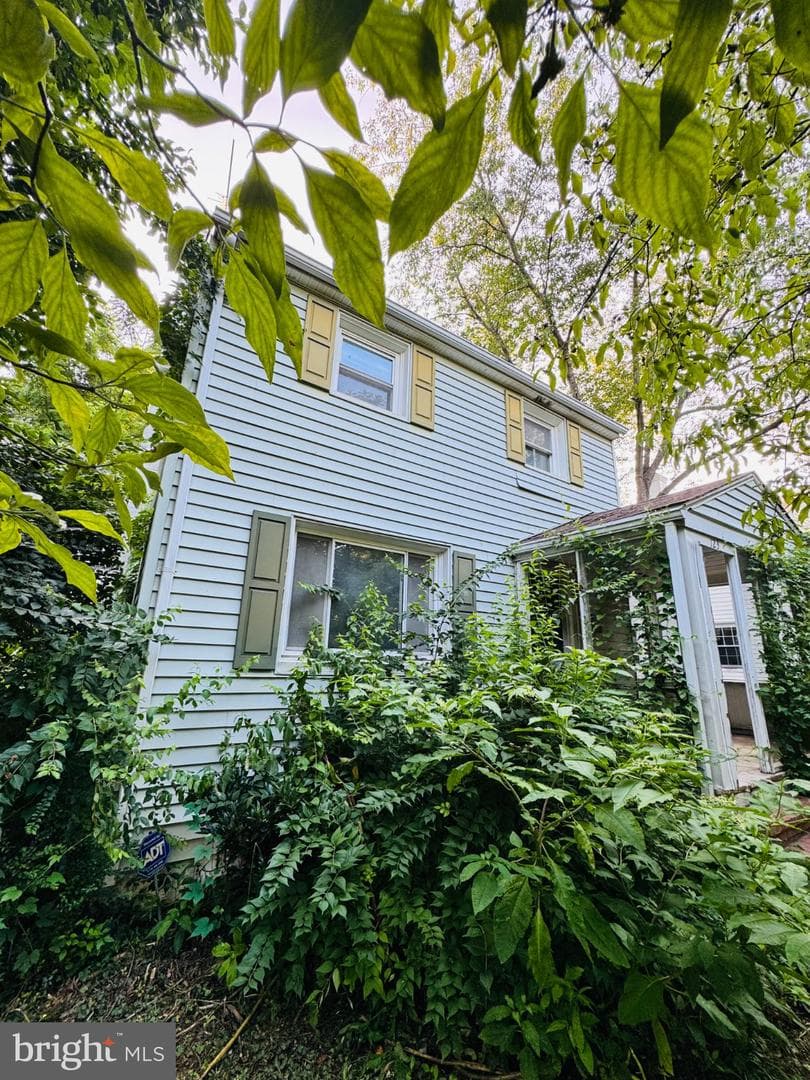 123 W Westmoreland Road, Falls Church