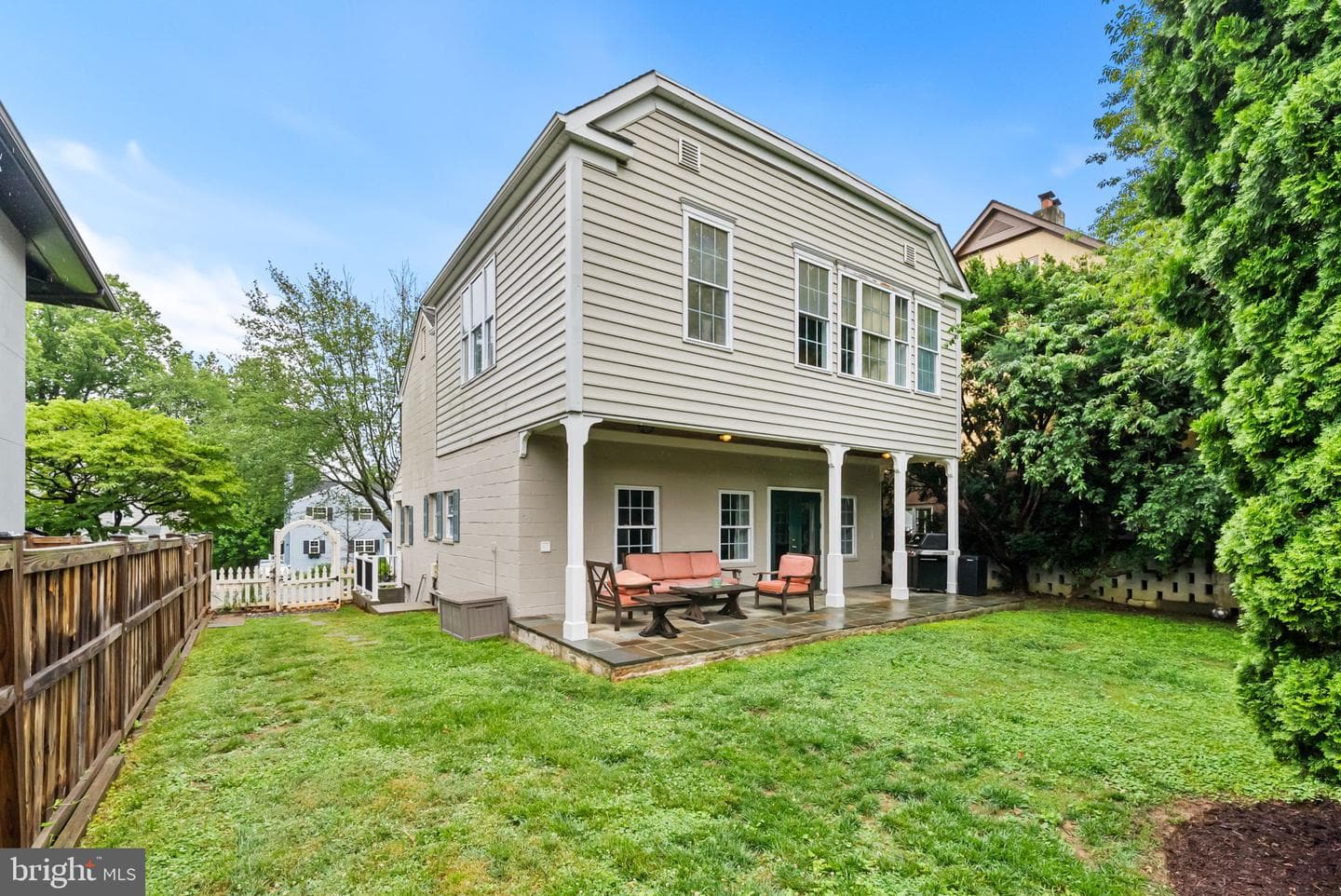 211 W Greenway Boulevard W photo 39