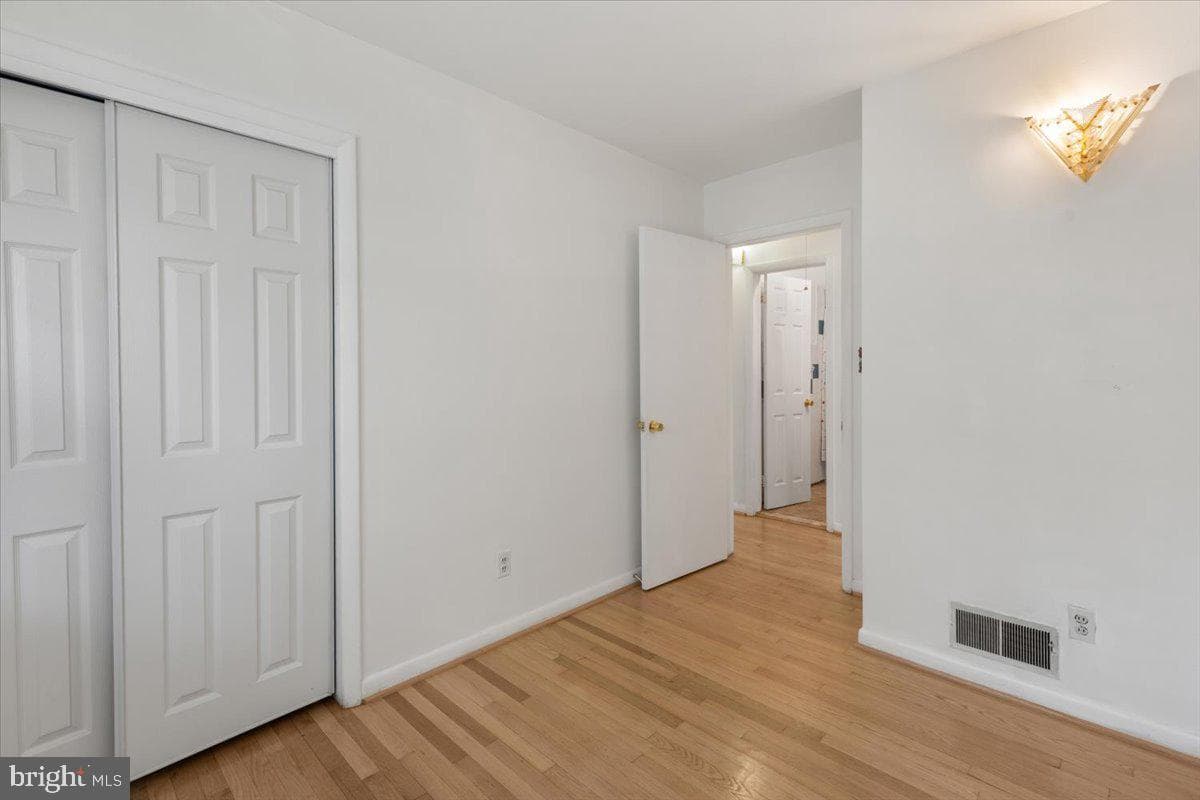 202 S Cherry Street photo 12