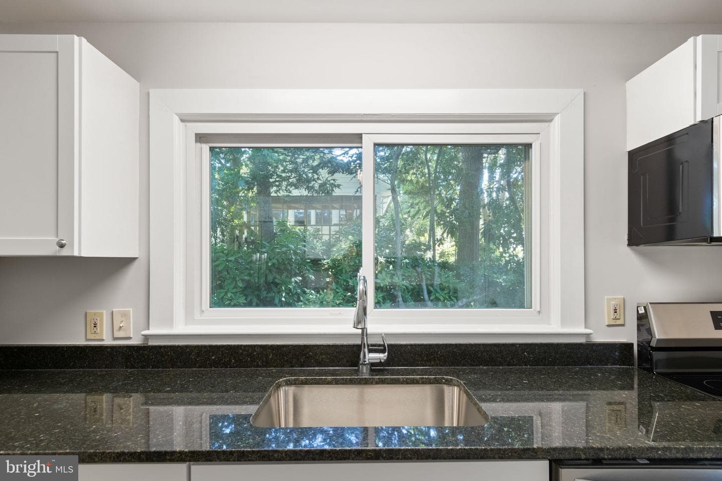 1408 Brent Street photo 12