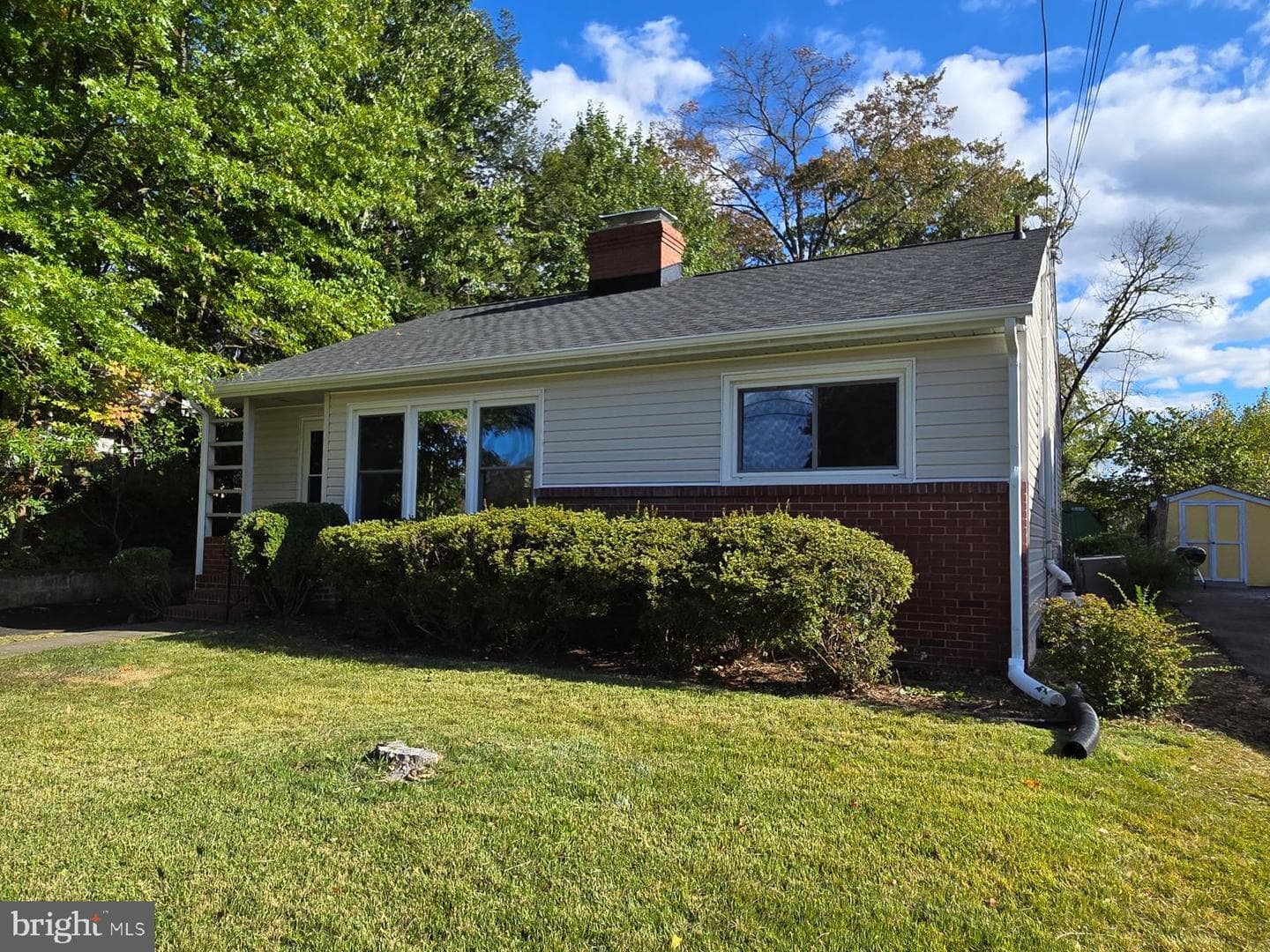 1408 Brent Street photo 2