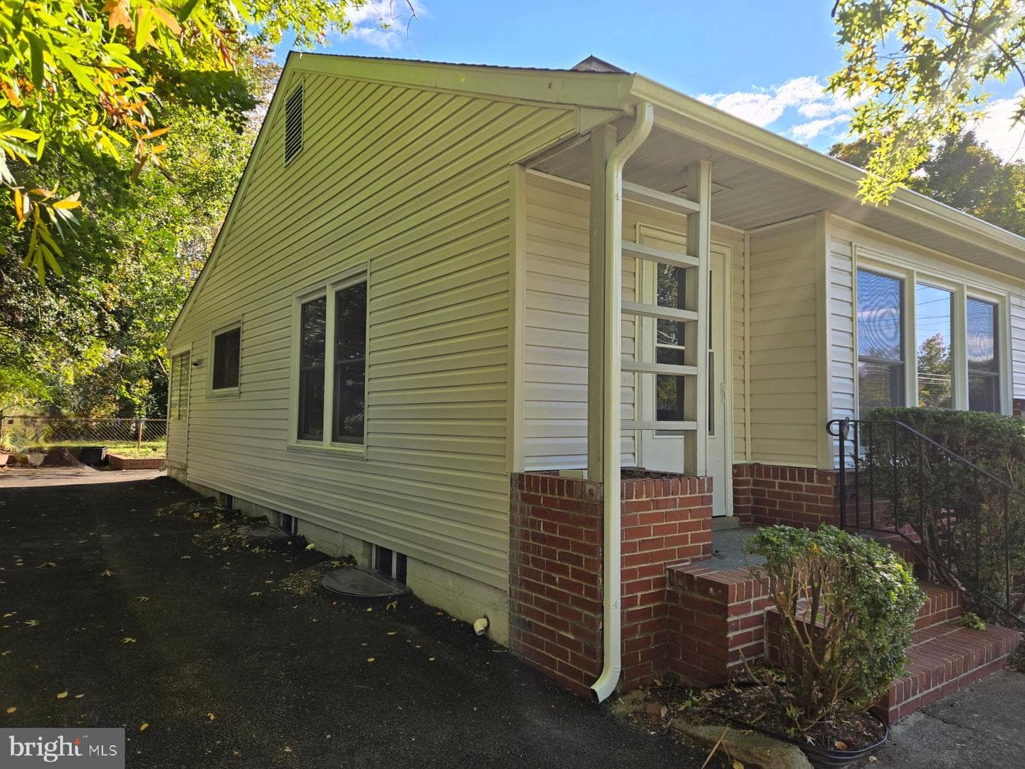 1408 Brent Street photo 40