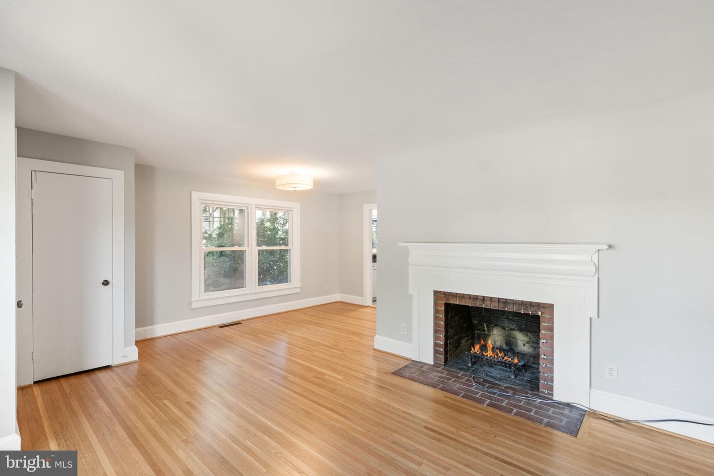 1408 Brent Street photo 6
