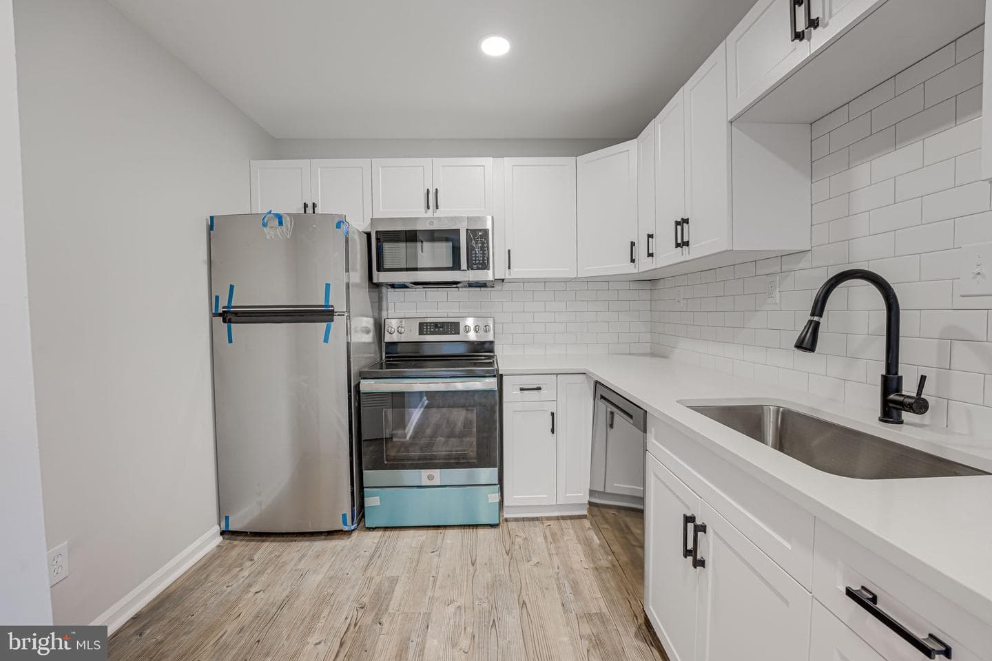 1005 Roffman Road photo 10