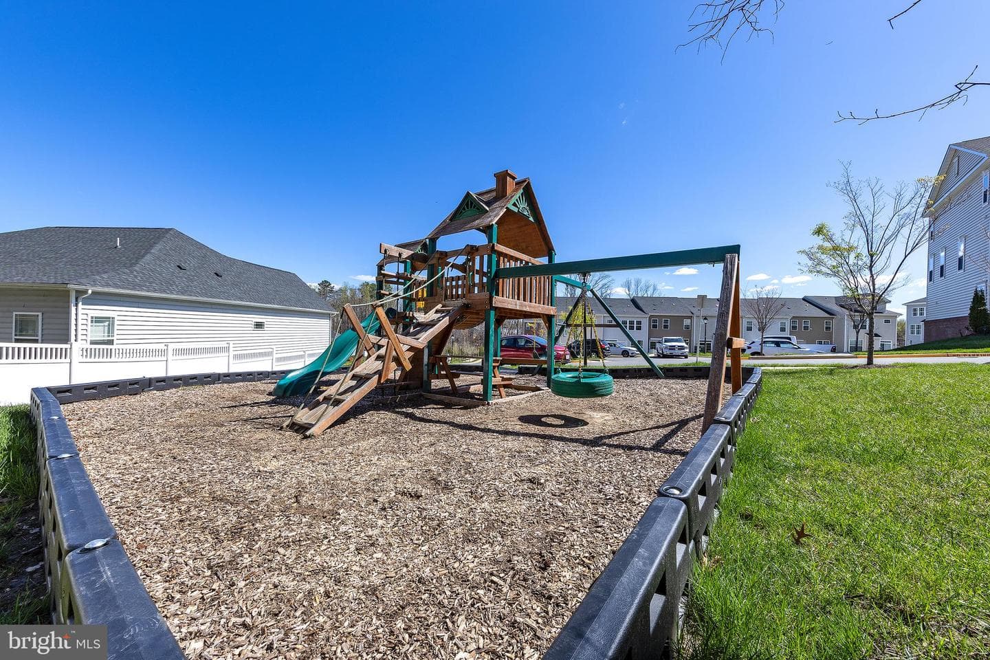 1105 Nolan Street photo 32