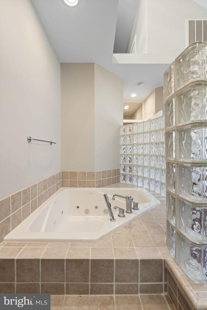1113 Caroline Street photo 41