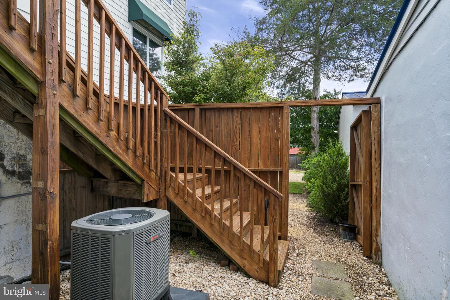 1113 Caroline Street photo 61