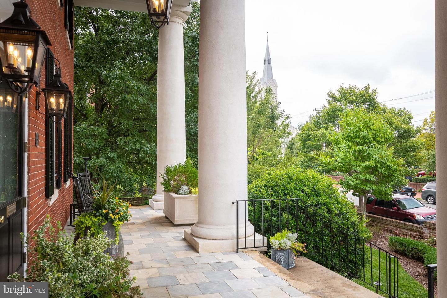 307 Amelia Street photo 6