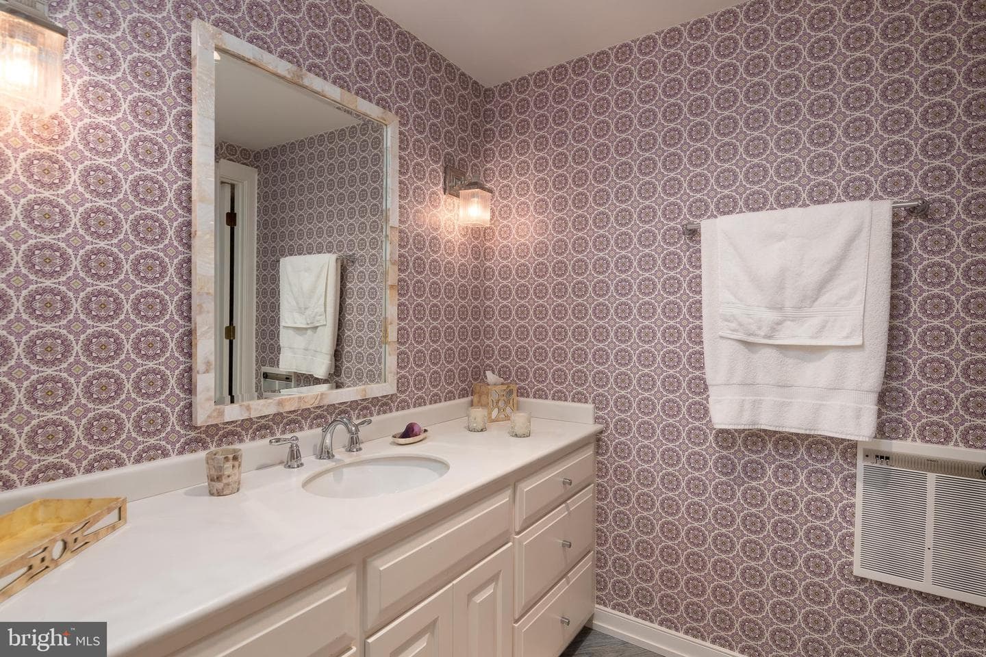 307 Amelia Street photo 64