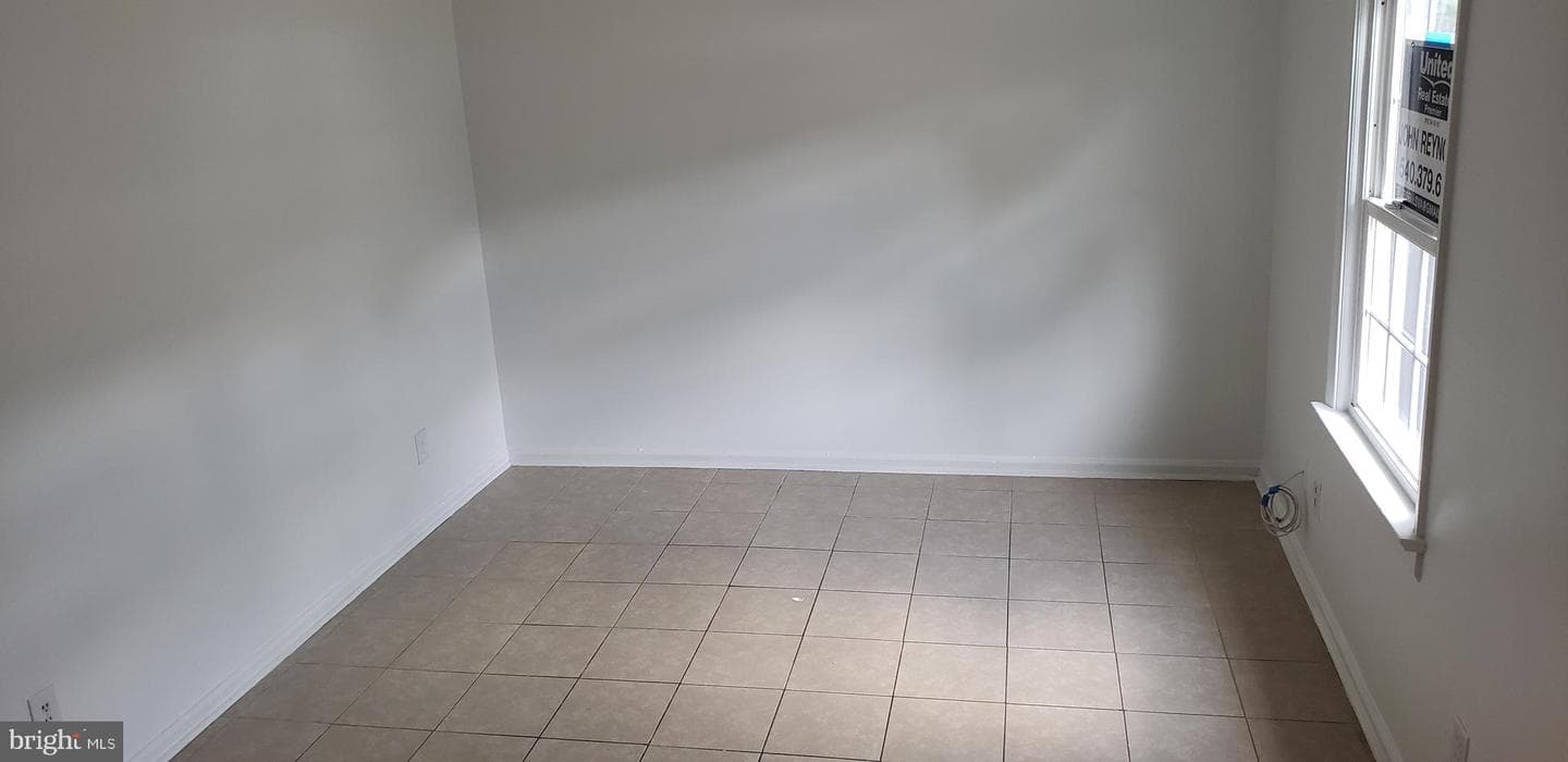 726 Denton Circle photo 3