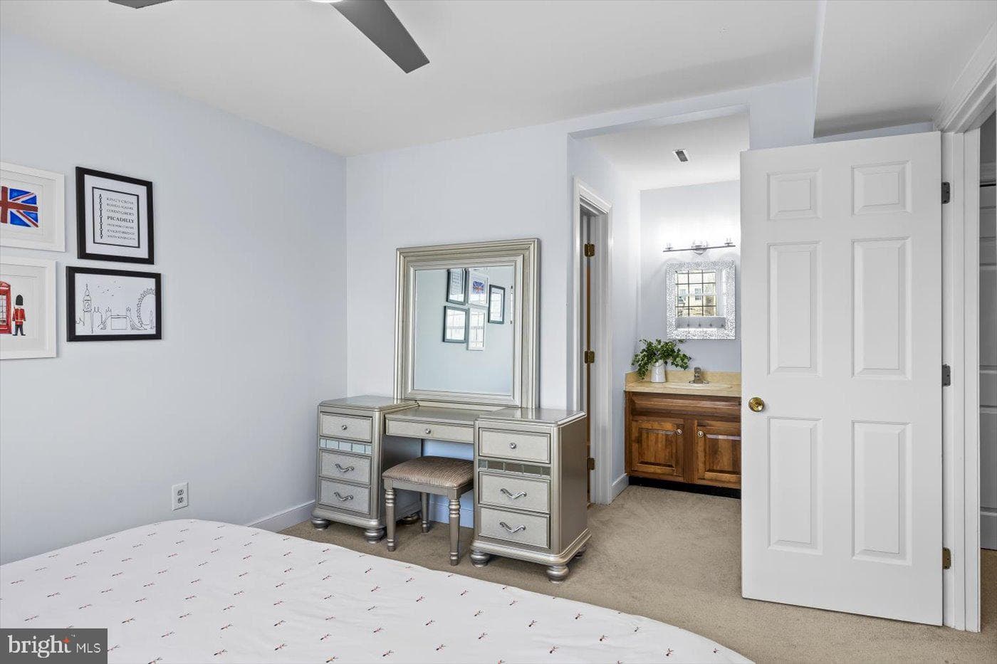 1011 Charles Street #5 photo 34