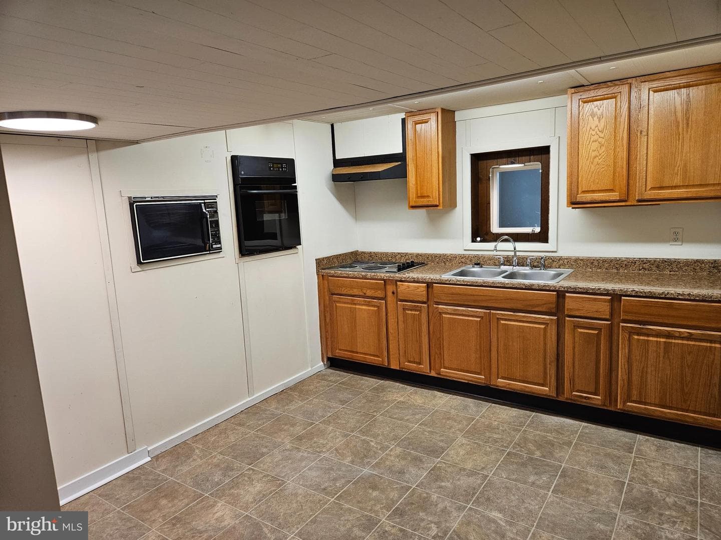 1318 Dandridge Street photo 32